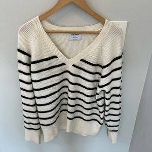 Old Navy sweater